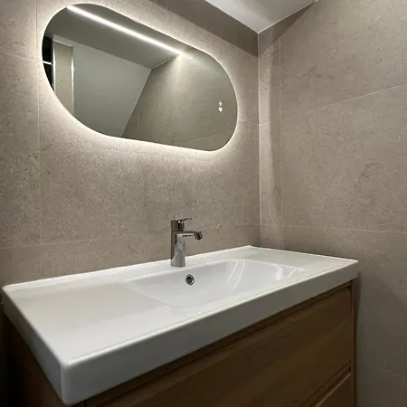 Whome Prime Location - Your Getaway Apartmán